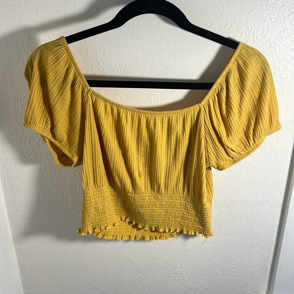 Yellow ruffled crop-top